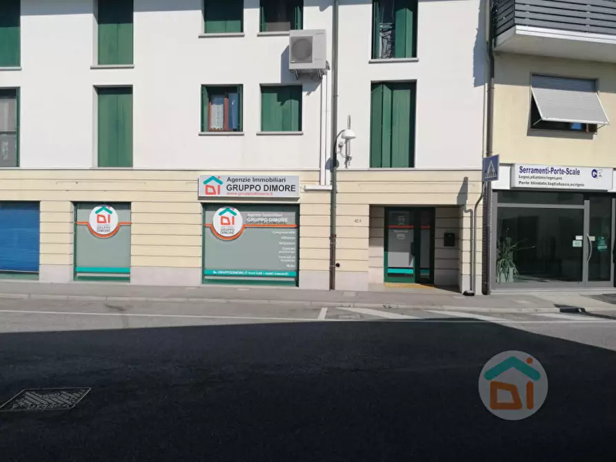 Immagine 12 di Ufficio in vendita  in via 4 Novembre a Ronchi Dei Legionari