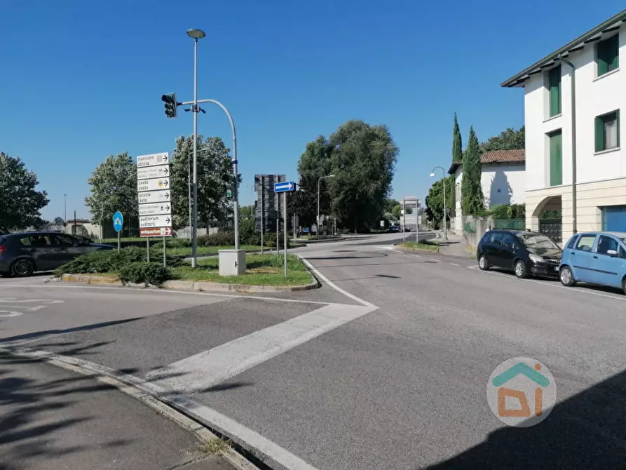 Immagine 14 di Ufficio in vendita  in via 4 Novembre a Ronchi Dei Legionari