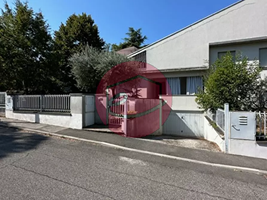 Immagine 1 di Casa bifamiliare in vendita  a Montiano