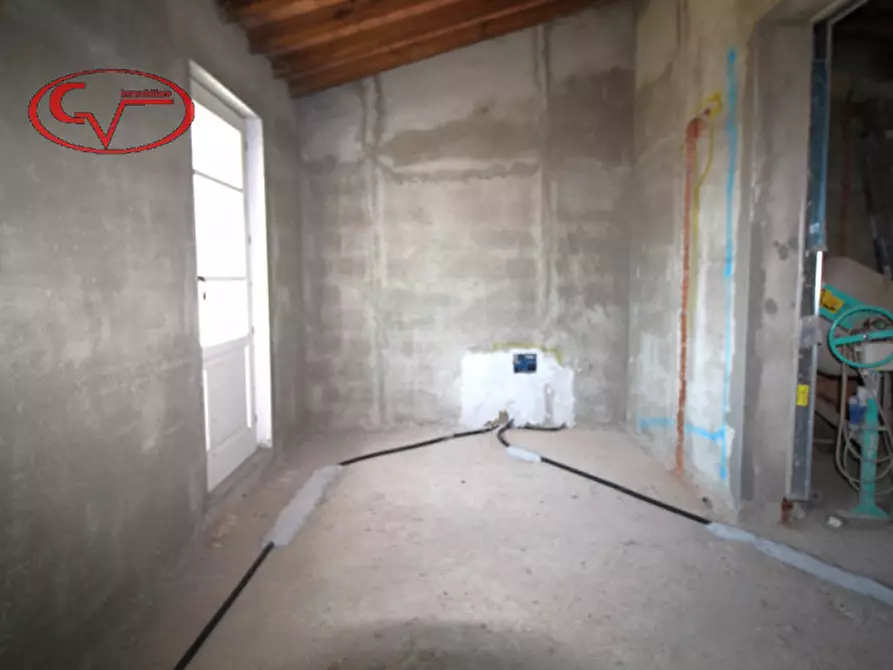 Immagine 13 di Rustico / casale in vendita  in Via D'Antona a Castelfranco Piandiscò