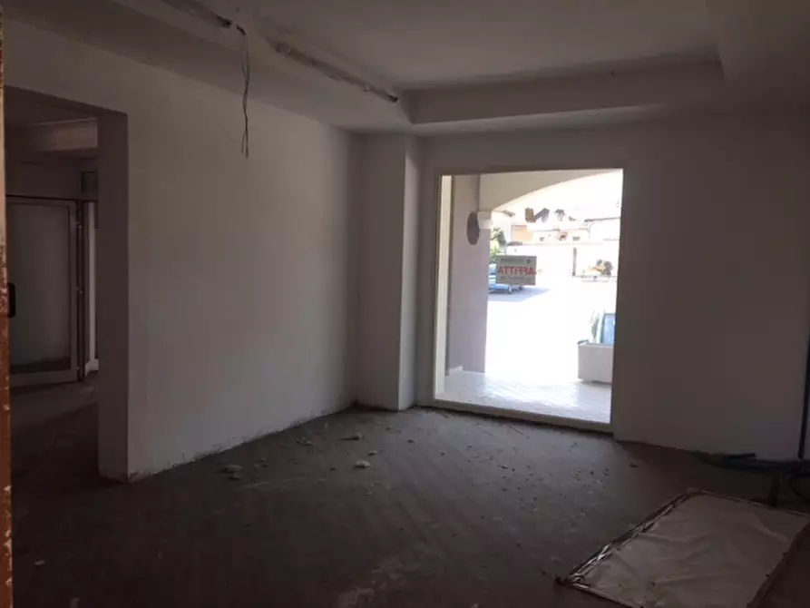 Immagine 13 di Negozio in vendita  in VIA BRESCA a Gambara