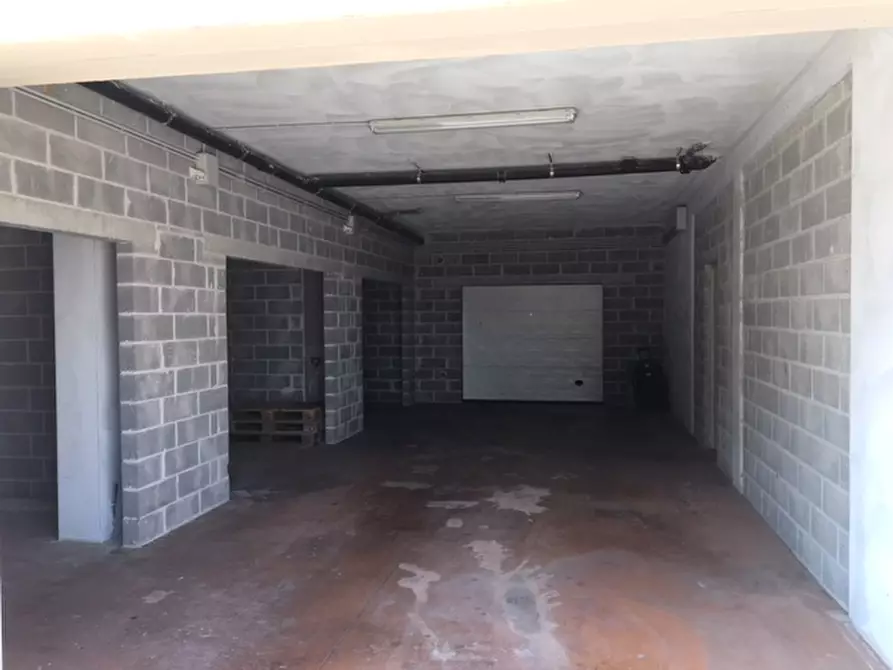 Immagine 16 di Negozio in vendita  in VIA BRESCA a Gambara