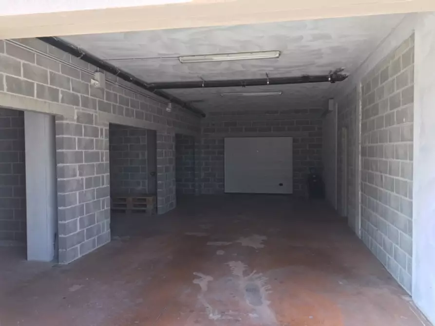 Immagine 17 di Negozio in vendita  in VIA BRESCA a Gambara