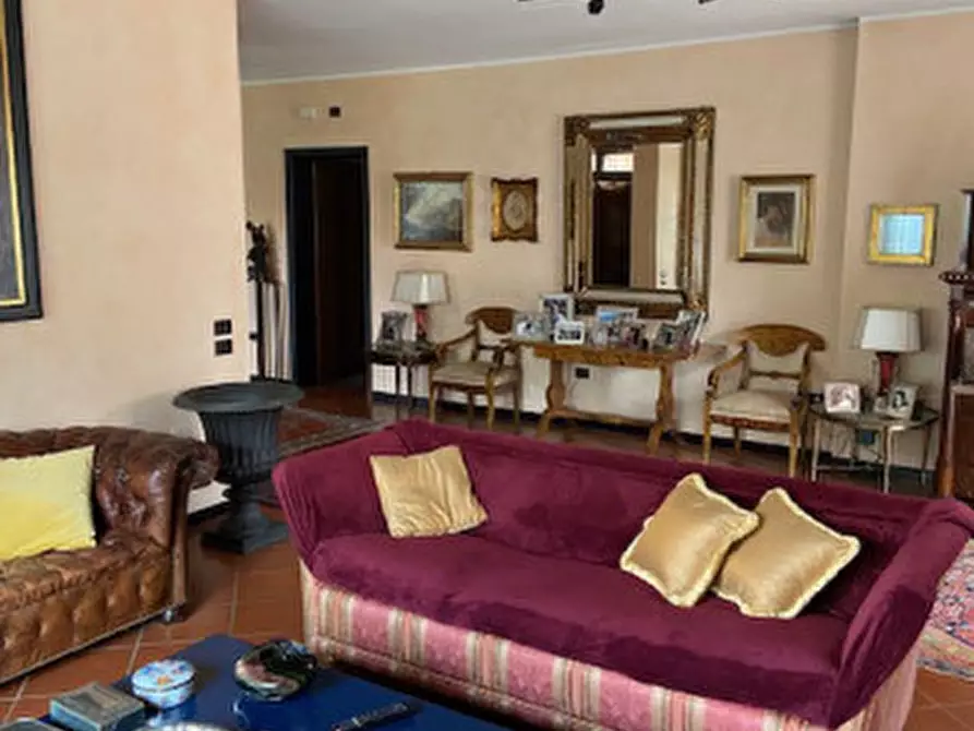 Immagine 2 di Villa in vendita  in Stradello Tolarolo n.4 a Roccabianca