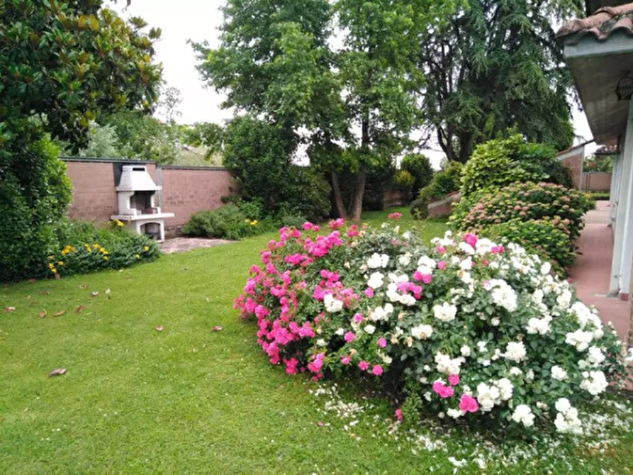 Immagine 12 di Villa in vendita  in Stradello Tolarolo n.4 a Roccabianca