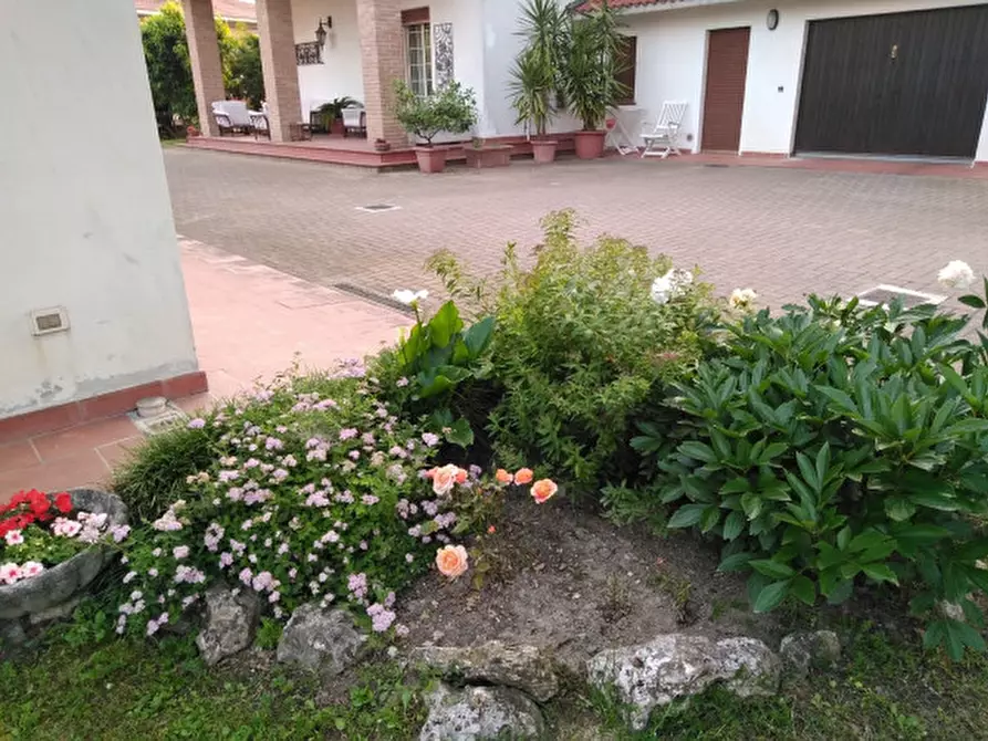 Immagine 13 di Villa in vendita  in Stradello Tolarolo n.4 a Roccabianca