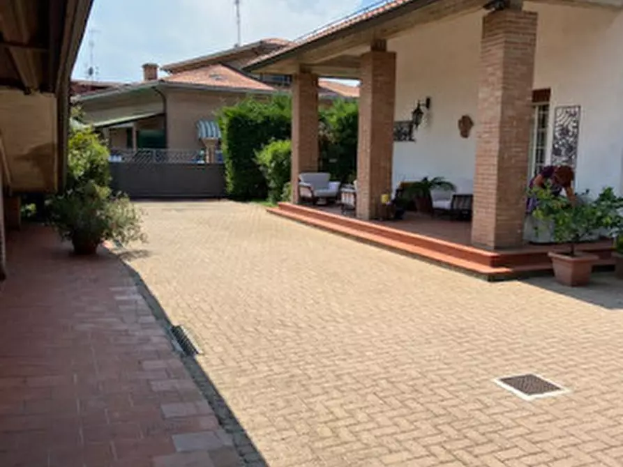 Immagine 16 di Villa in vendita  in Stradello Tolarolo n.4 a Roccabianca