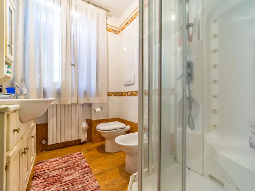 Immagine 11 di Villa in vendita  in Via Girondola n.20 a Cavriago