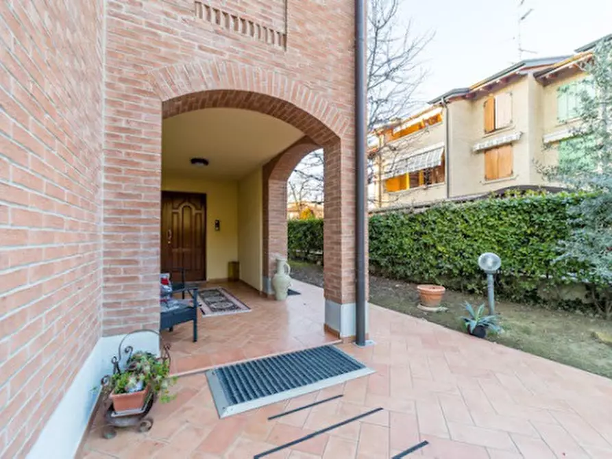 Immagine 13 di Villa in vendita  in Via Girondola n.20 a Cavriago