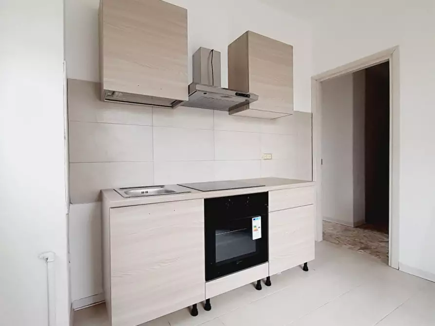 Immagine 3 di Appartamento in vendita  in Via Ovidio a Cologno Monzese