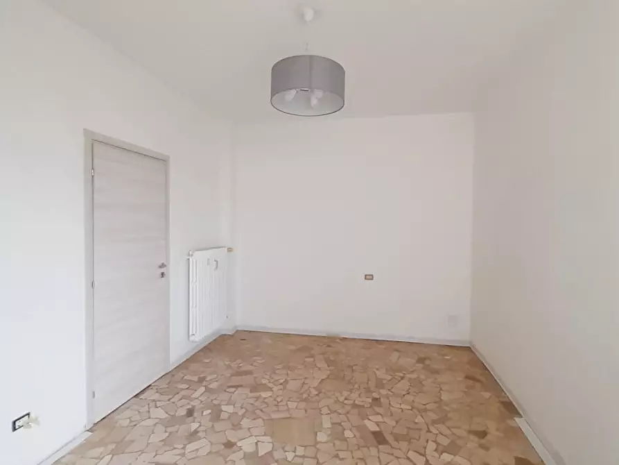 Immagine 7 di Appartamento in vendita  in Via Ovidio a Cologno Monzese