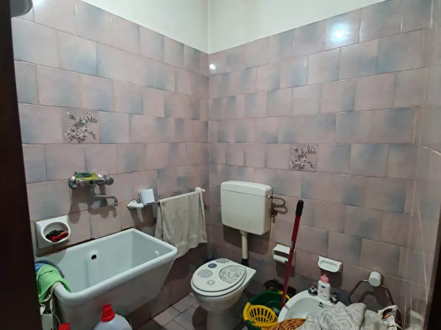 Immagine 26 di Capannone industriale in vendita  in Strada Romitaggio n.2 a Fontevivo