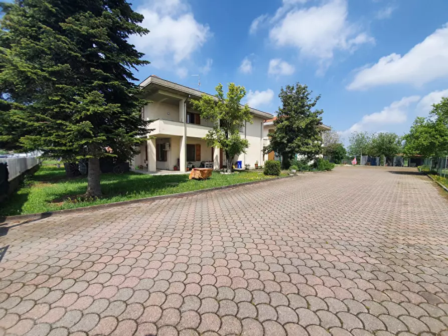 Immagine 32 di Capannone industriale in vendita  in Strada Romitaggio n.2 a Fontevivo