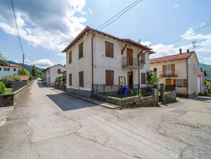 Immagine 22 di Villa in vendita  in Località Ballone a Corniglio