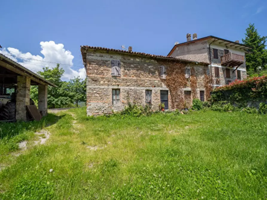 Immagine 1 di Rustico / casale in vendita  in Frazione Villula a Corniglio