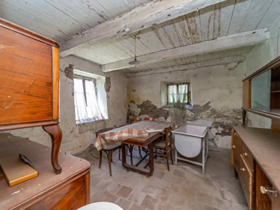 Immagine 6 di Rustico / casale in vendita  in Frazione Villula a Corniglio