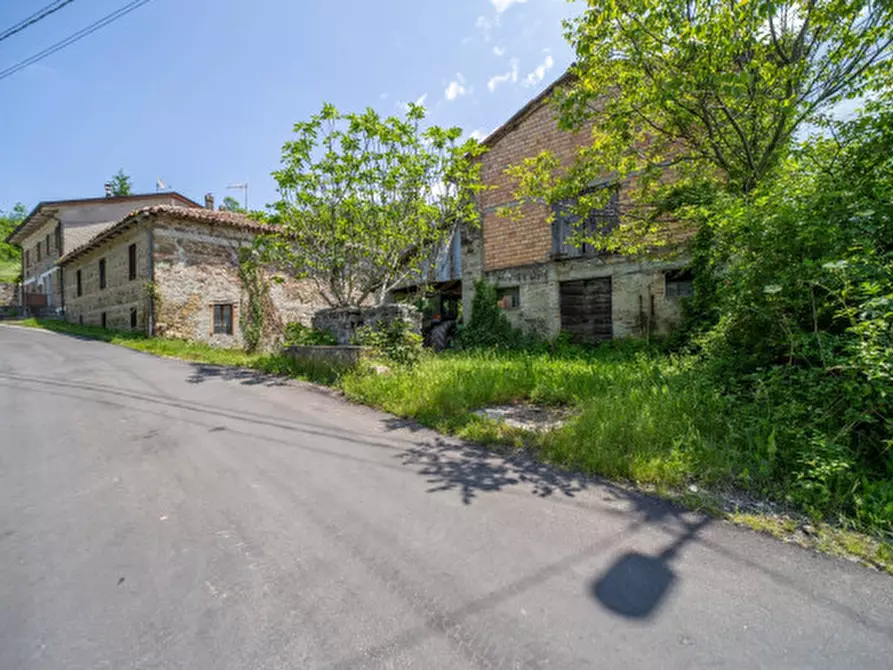 Immagine 17 di Rustico / casale in vendita  in Frazione Villula a Corniglio