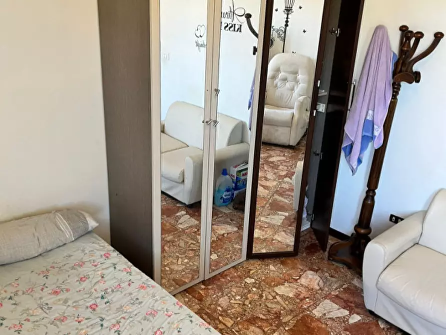 Immagine 8 di Appartamento in vendita  in Via Felice Corini a Parma