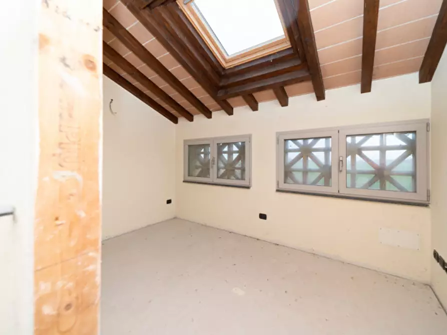 Immagine 4 di Rustico / casale in vendita  in Via Paradigna a Parma