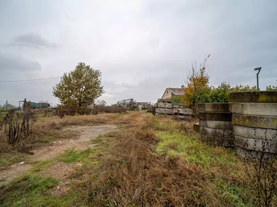 Immagine 26 di Rustico / casale in vendita  in Via Paradigna a Parma