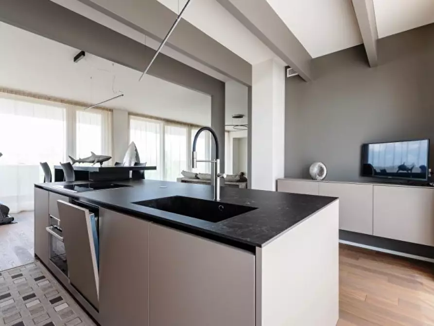 Immagine 5 di Attico in vendita  in Via Volturno a Parma