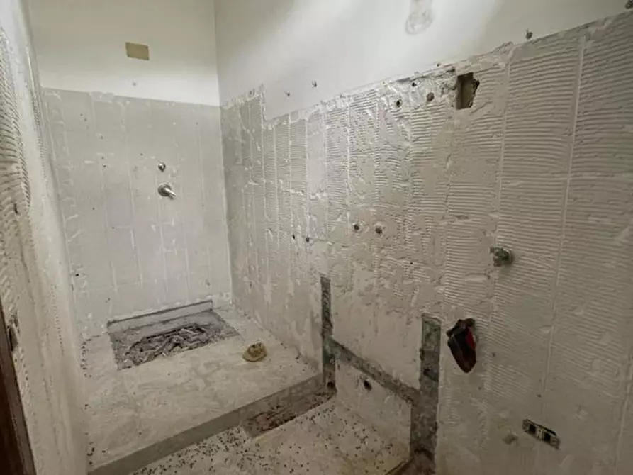 Immagine 30 di Appartamento in vendita  a Moliterno