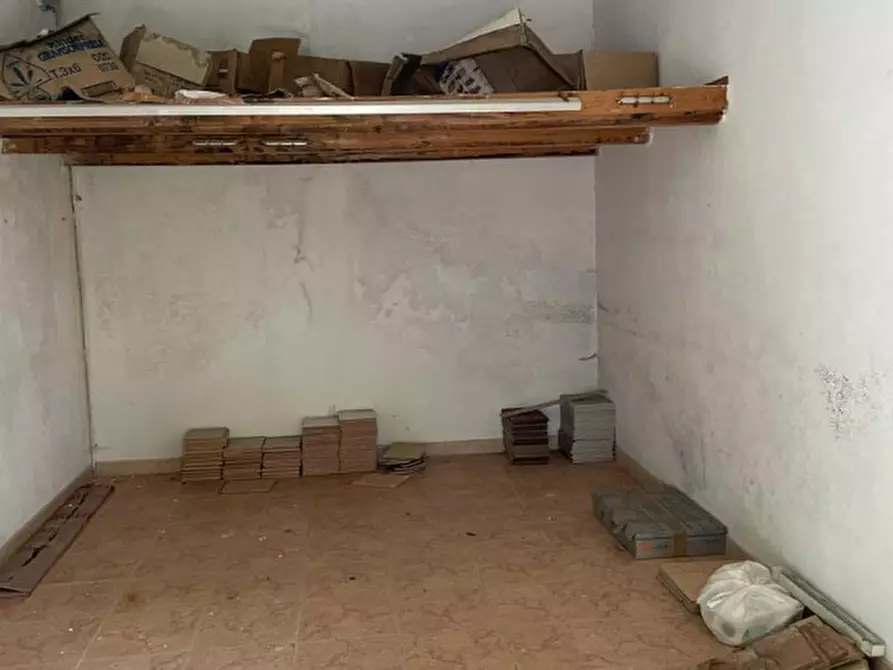 Immagine 36 di Appartamento in vendita  a Moliterno