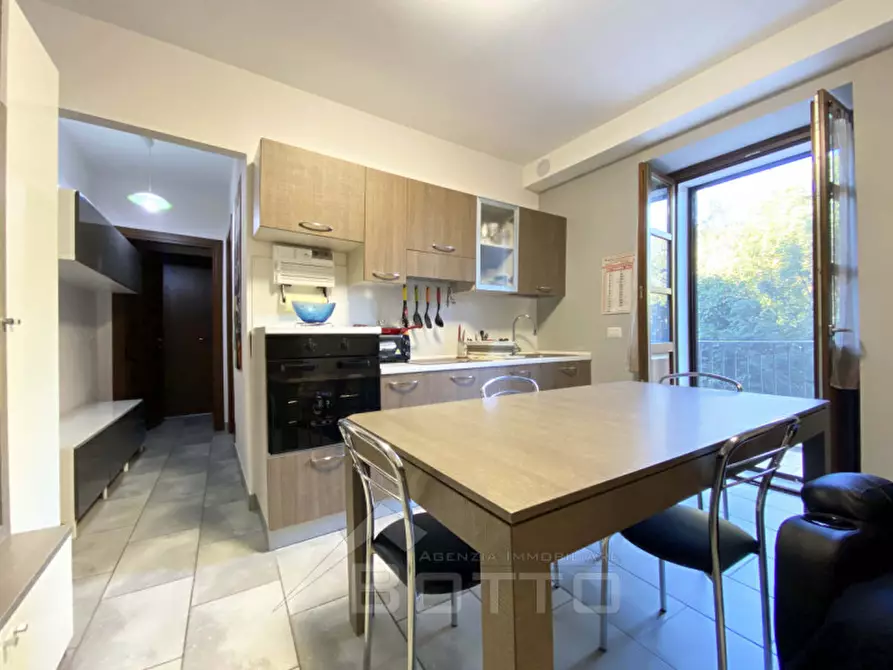 Immagine 1 di Appartamento in vendita  in vicolo fossale 25 a Serravalle Sesia