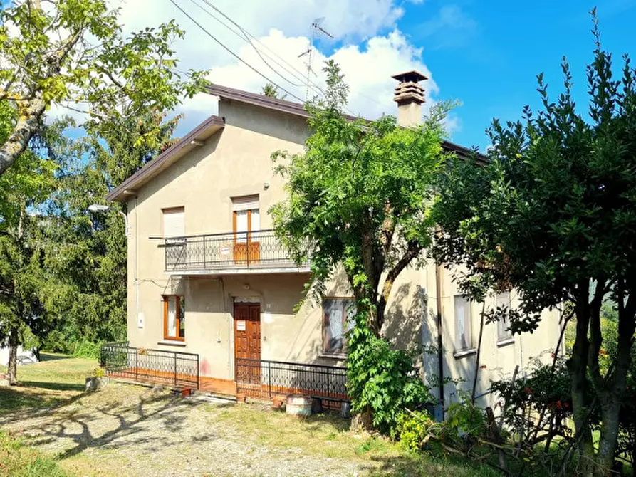 Immagine 1 di Casa indipendente in vendita  a Vernasca