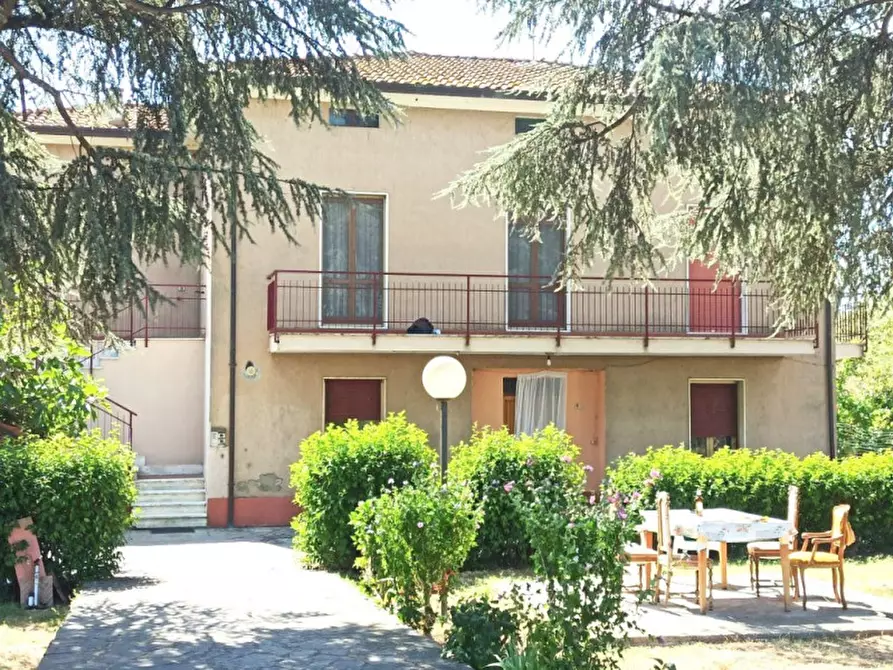 Immagine 1 di Casa indipendente in vendita  in località Pineta a Castiglione Del Lago