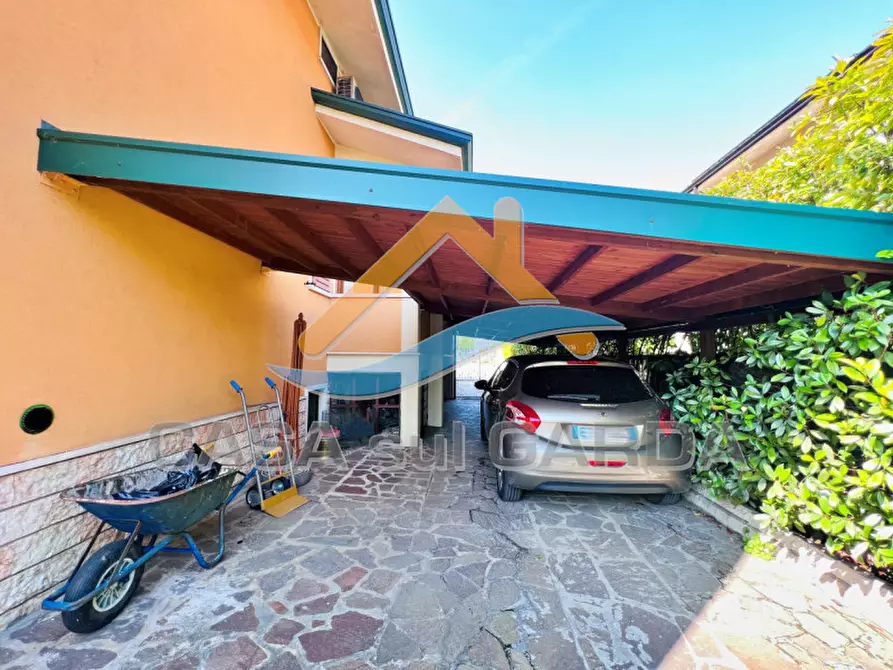 Immagine 29 di Villa in vendita  in Via Alberetti a Castelnuovo Del Garda