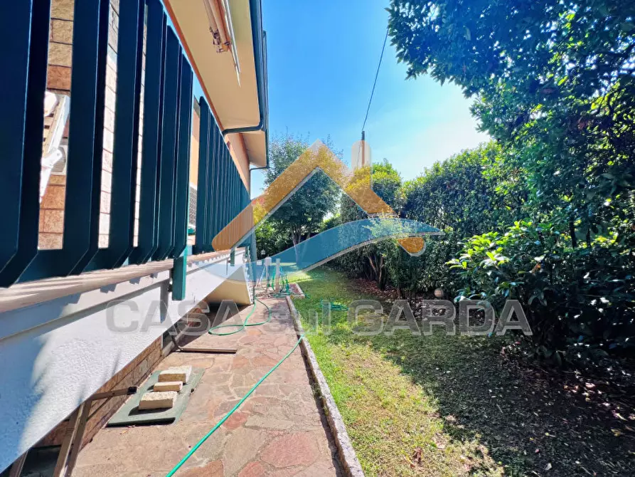 Immagine 32 di Villa in vendita  in Via Alberetti a Castelnuovo Del Garda