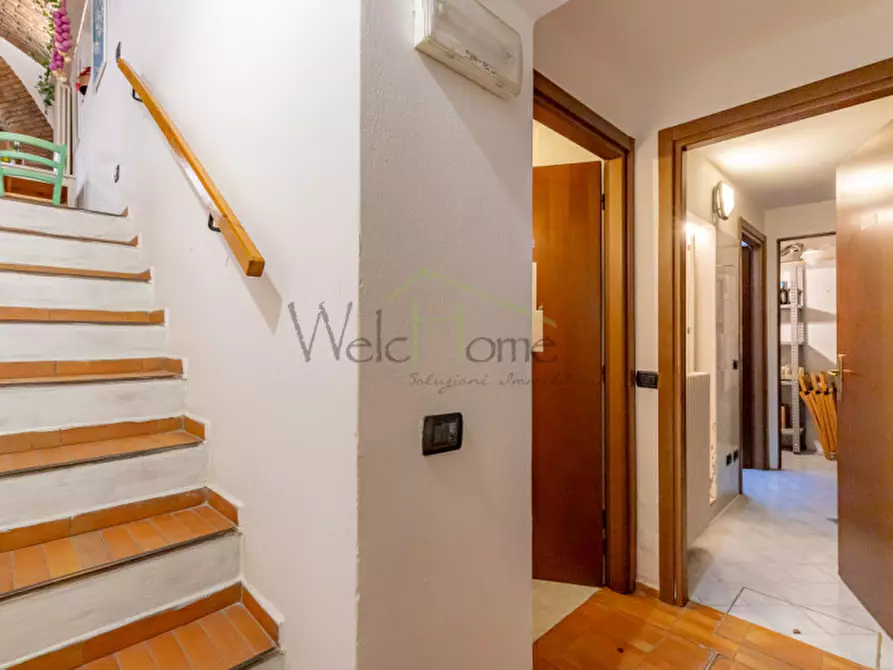 Immagine 14 di Attività commerciale in vendita  a Lipomo