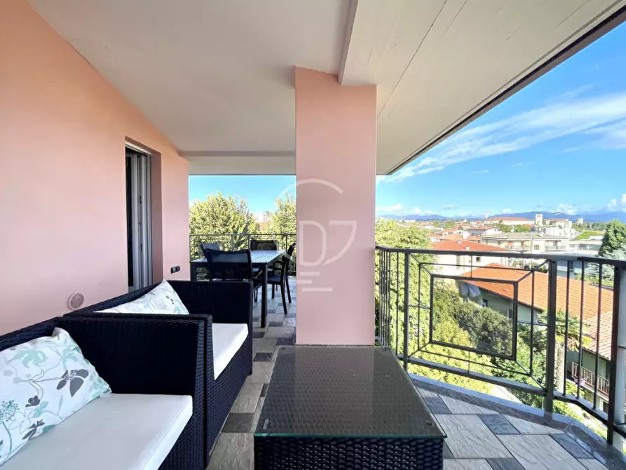 Immagine 5 di Appartamento in vendita  in Via Romanino a Desenzano Del Garda