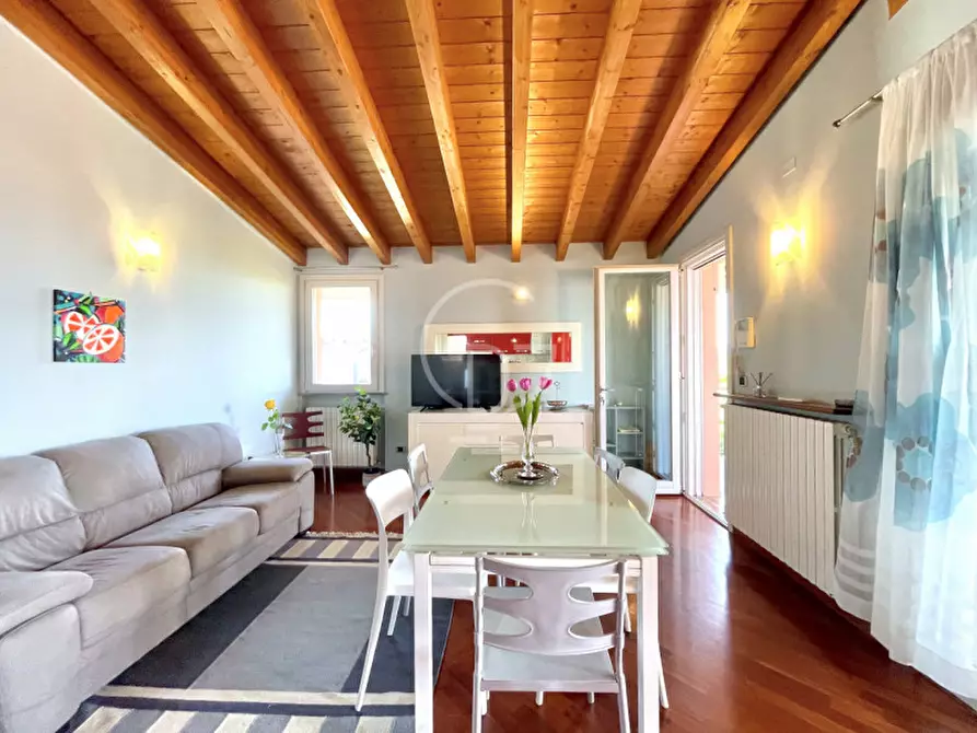 Immagine 10 di Appartamento in vendita  in Via Romanino a Desenzano Del Garda