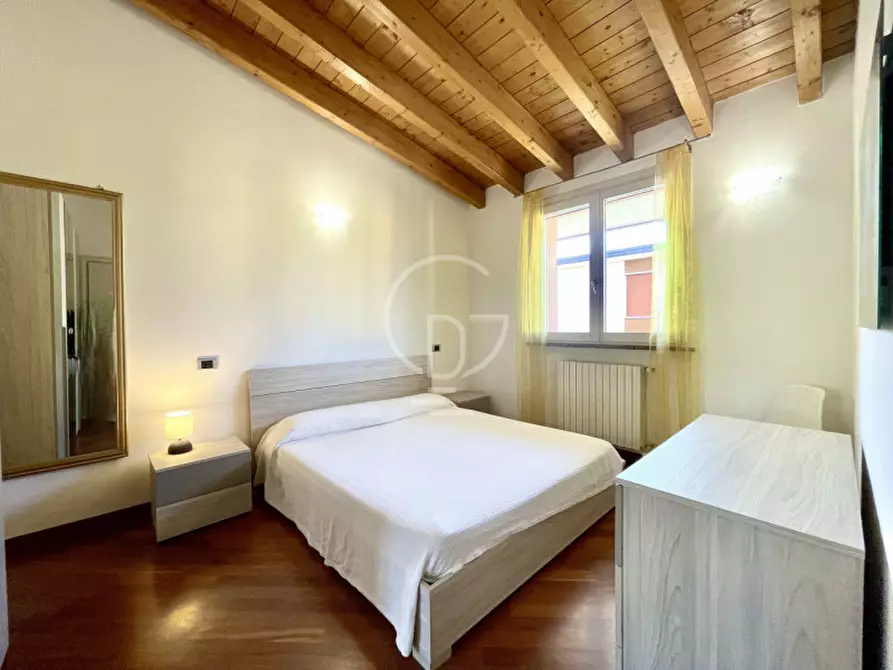 Immagine 13 di Appartamento in vendita  in Via Romanino a Desenzano Del Garda