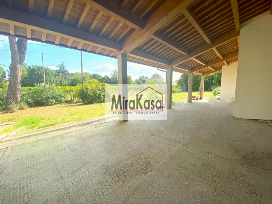 Immagine 11 di Villa in vendita  in Via di Oriolo a Faenza