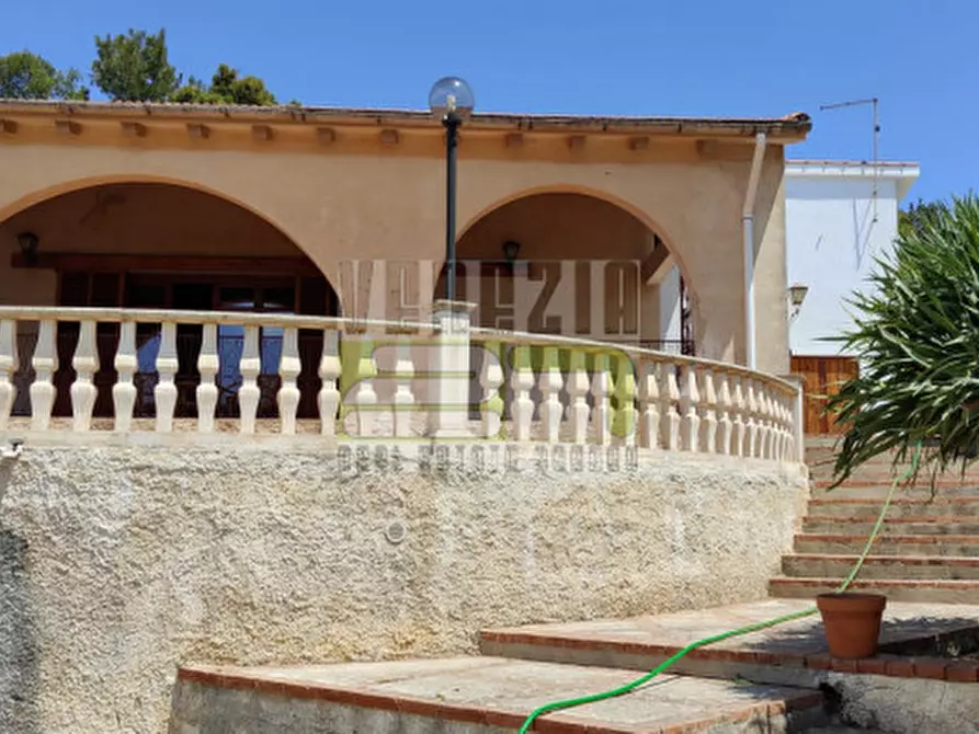 Immagine 12 di Villa in vendita  in San Corrado Lenzavacche a Noto