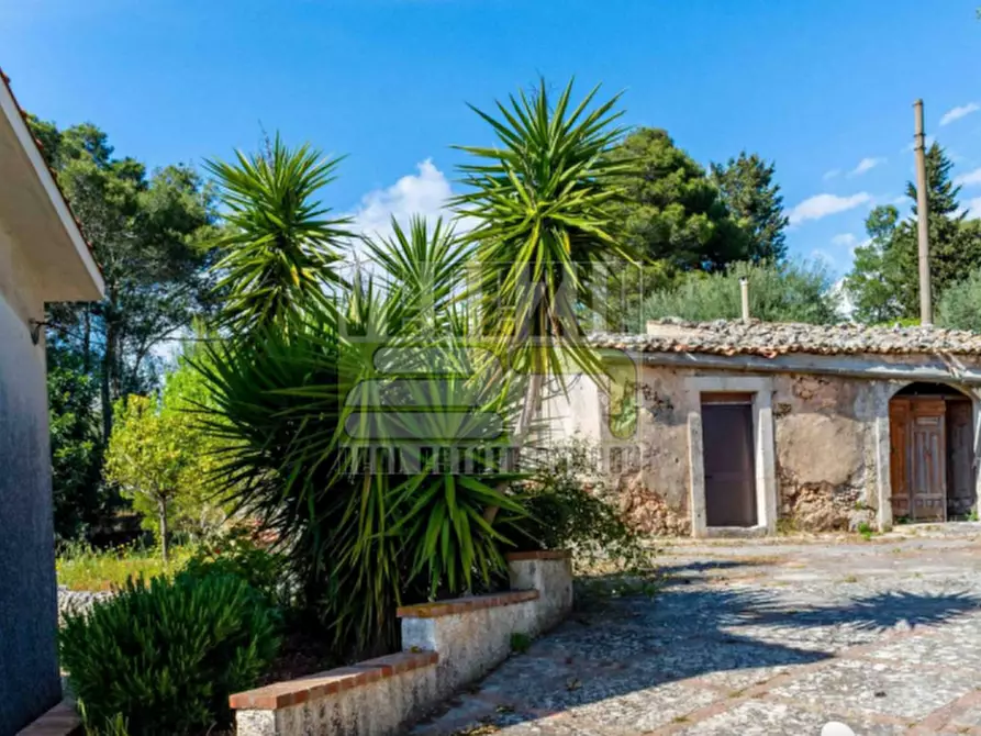 Immagine 23 di Villa in vendita  in San Corrado Lenzavacche a Noto