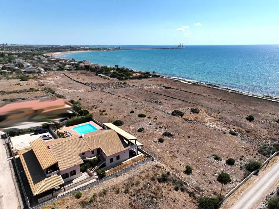 Immagine 1 di Hotel in vendita  in via siracusa a Modica