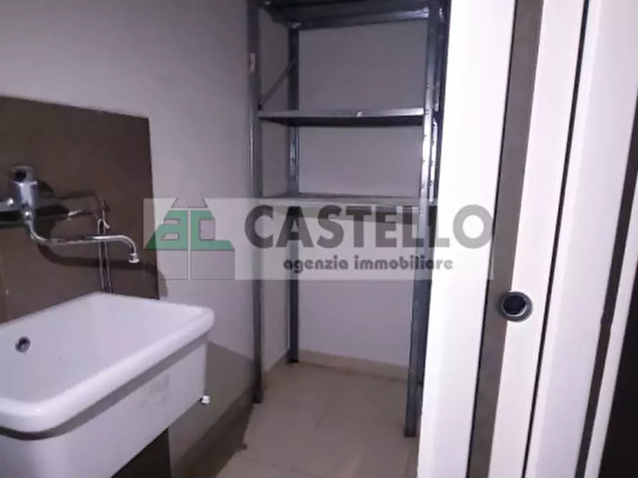 Immagine 10 di Negozio in affitto  in peraga a Vigonza