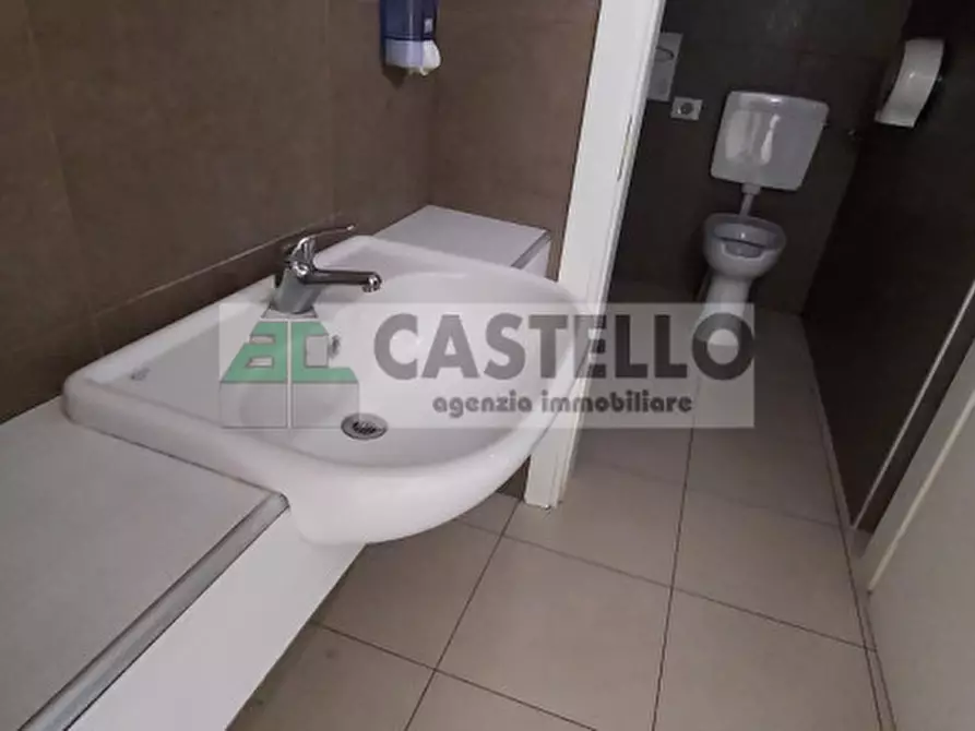 Immagine 11 di Negozio in affitto  in peraga a Vigonza