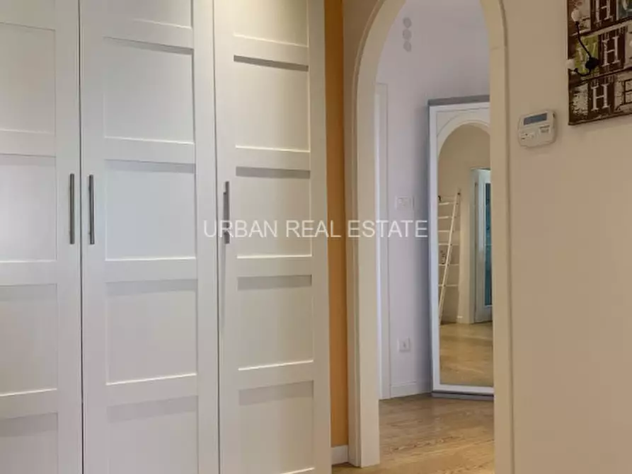 Immagine 6 di Appartamento in affitto  in Via Rossetti 87 a Trieste