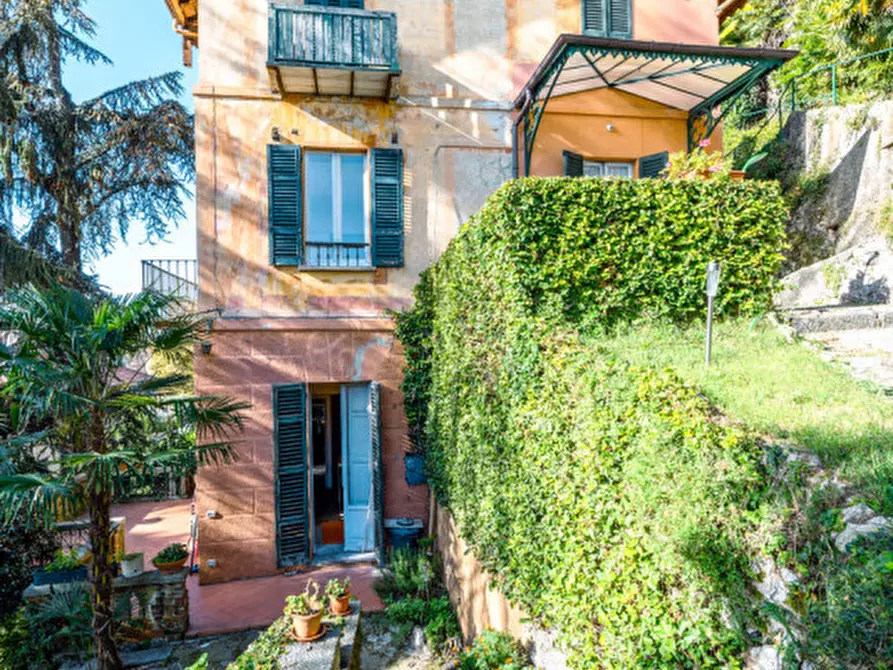 Immagine 8 di Villa in vendita  in via Cantoni, 10 a Arona