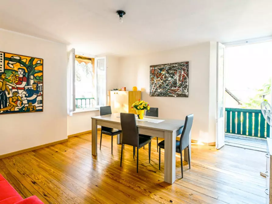 Immagine 12 di Villa in vendita  in via Cantoni, 10 a Arona