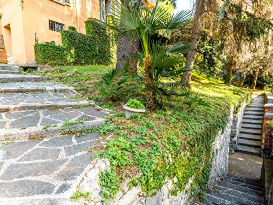 Immagine 27 di Villa in vendita  in via Cantoni, 10 a Arona