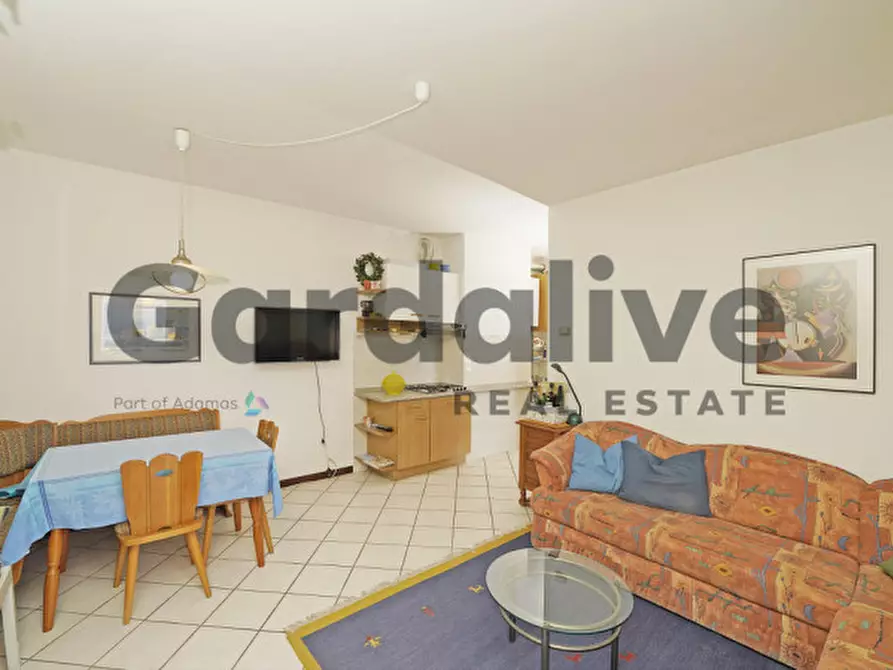 Immagine 4 di Appartamento in vendita  in Piazza olivieri 1 a Polpenazze Del Garda