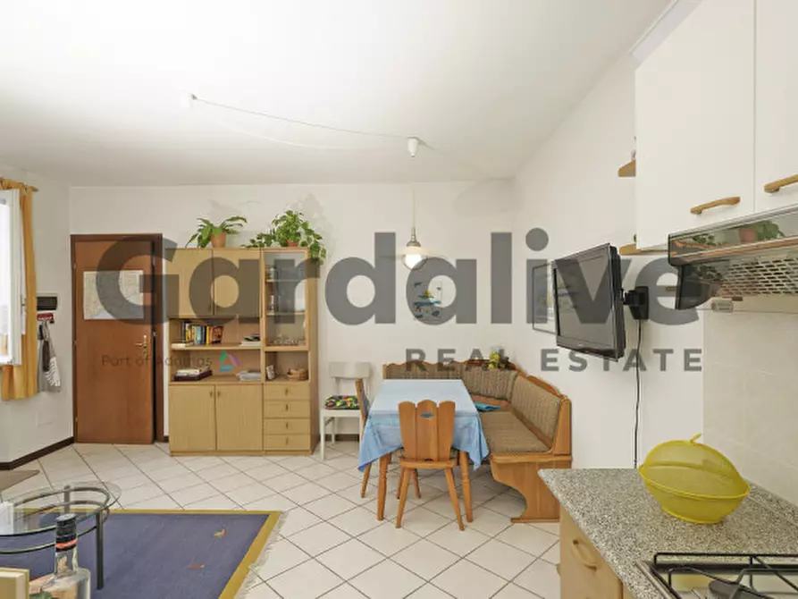 Immagine 6 di Appartamento in vendita  in Piazza olivieri 1 a Polpenazze Del Garda