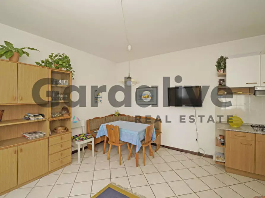 Immagine 7 di Appartamento in vendita  in Piazza olivieri 1 a Polpenazze Del Garda