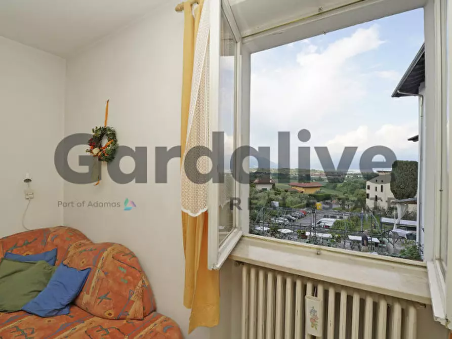 Immagine 8 di Appartamento in vendita  in Piazza olivieri 1 a Polpenazze Del Garda